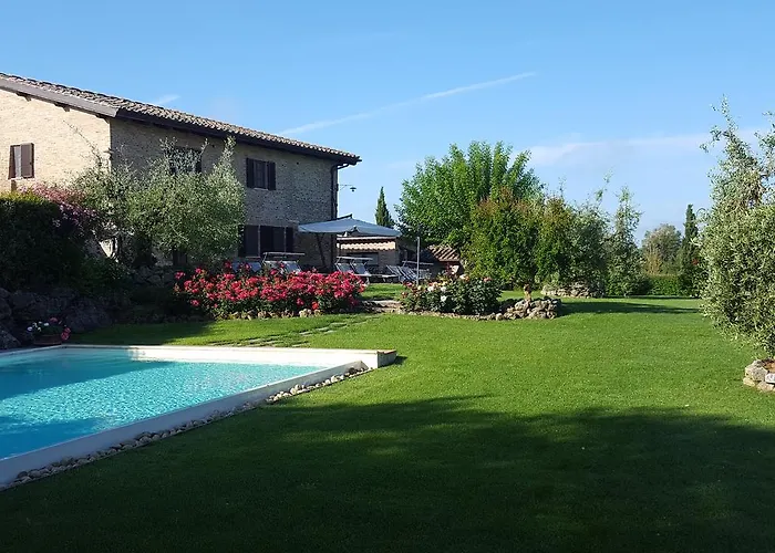 Bed and Breakfast Aia Mattonata Relais Siena Foto